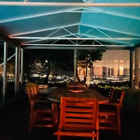 Villa Mandetta B&B Santo Stefano del Sole ภายนอก รูปภาพ