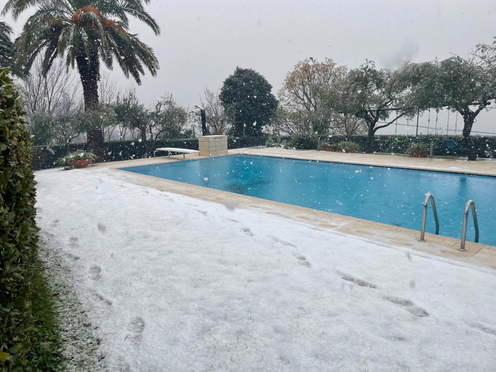 Villa Mandetta B&B Santo Stefano del Sole ภายนอก รูปภาพ