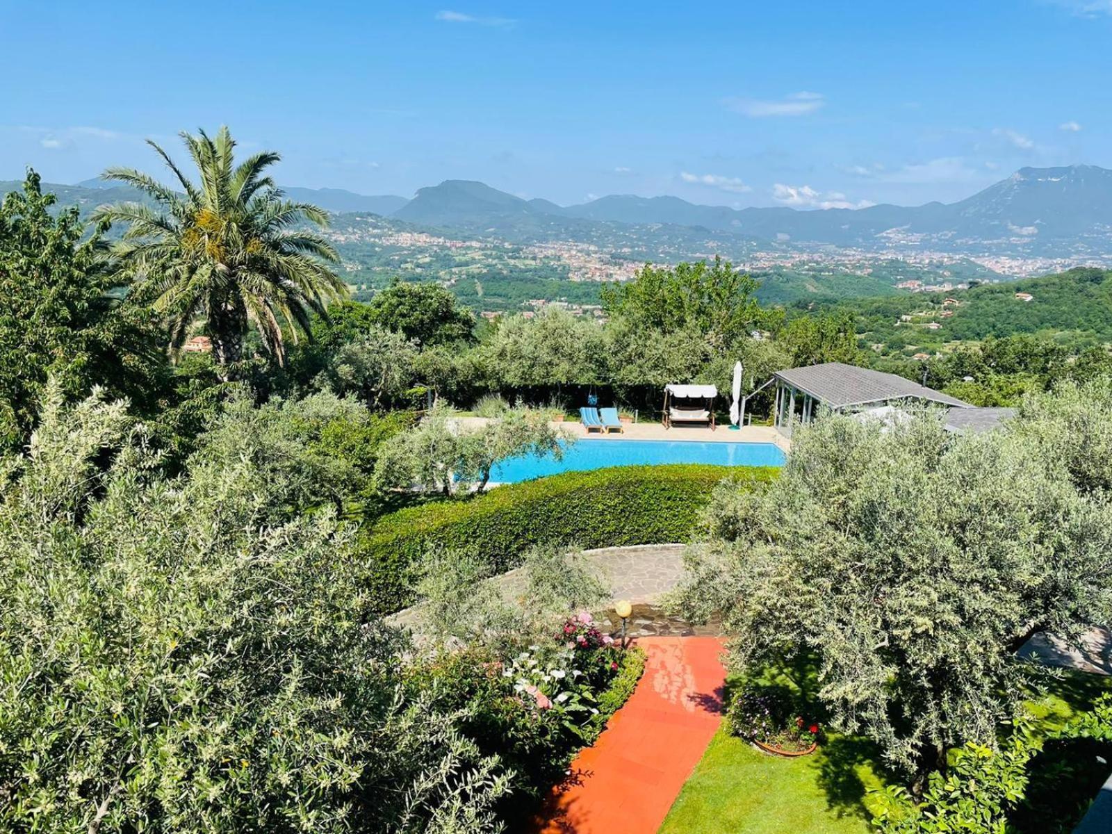 Villa Mandetta B&B Santo Stefano del Sole ภายนอก รูปภาพ